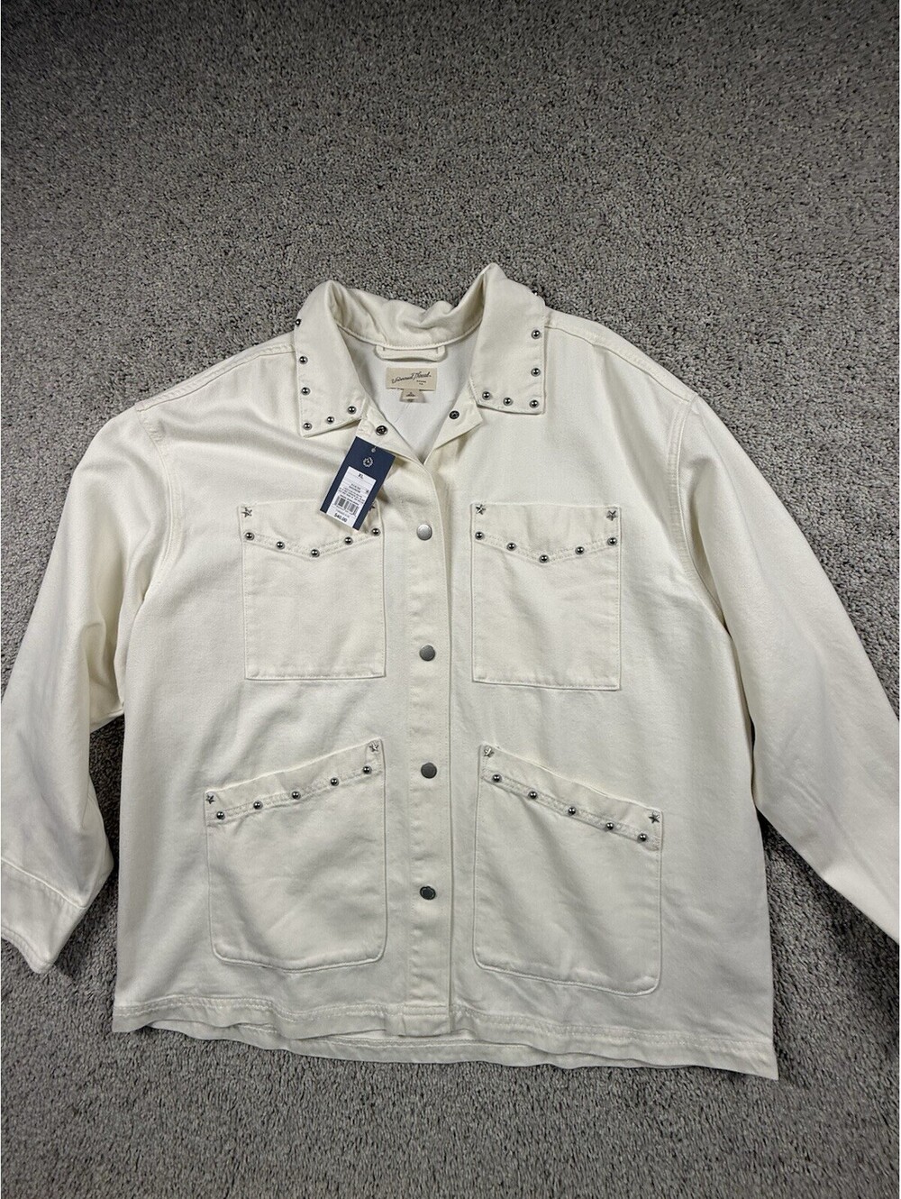 NWT Women's Star Studded Chore Denim Jacket Universal Thread White Size XL